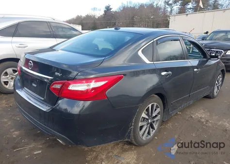 2017 Nissan Altima 2.5 Sv z USA, uszkodzony, nr VIN 1N4AL3AP5HC167639